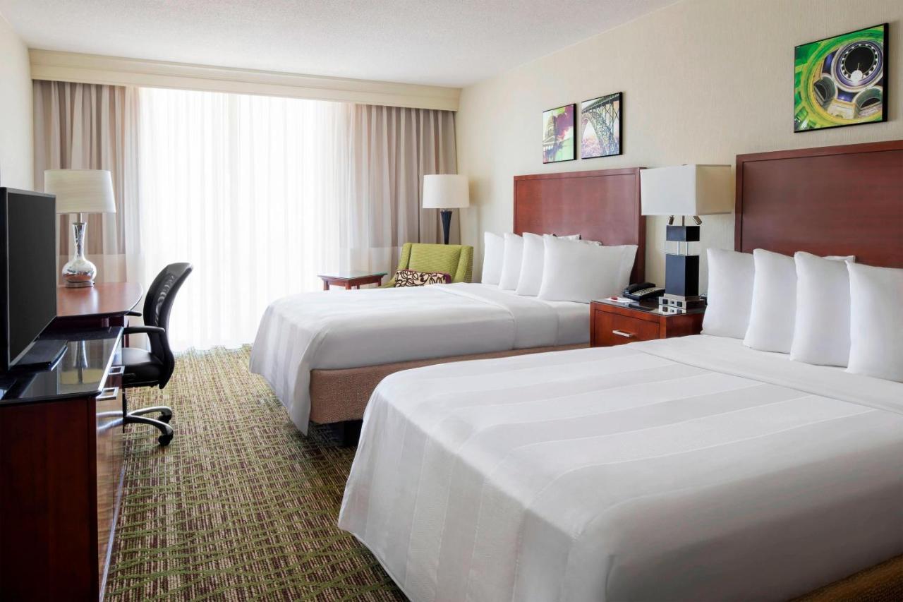 Готель Charleston Marriott Town Center Екстер'єр фото